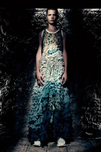 Look 9